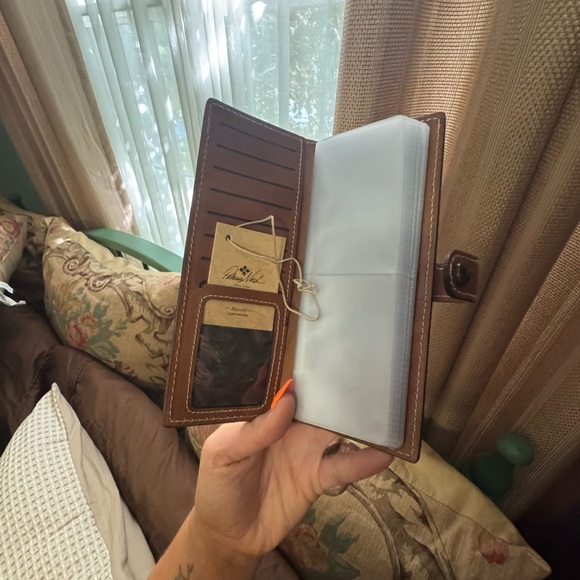 Patricia Nash Brown Map Print Wallet - Picture 3 of 4